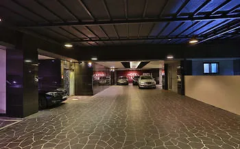 Imt Hotel